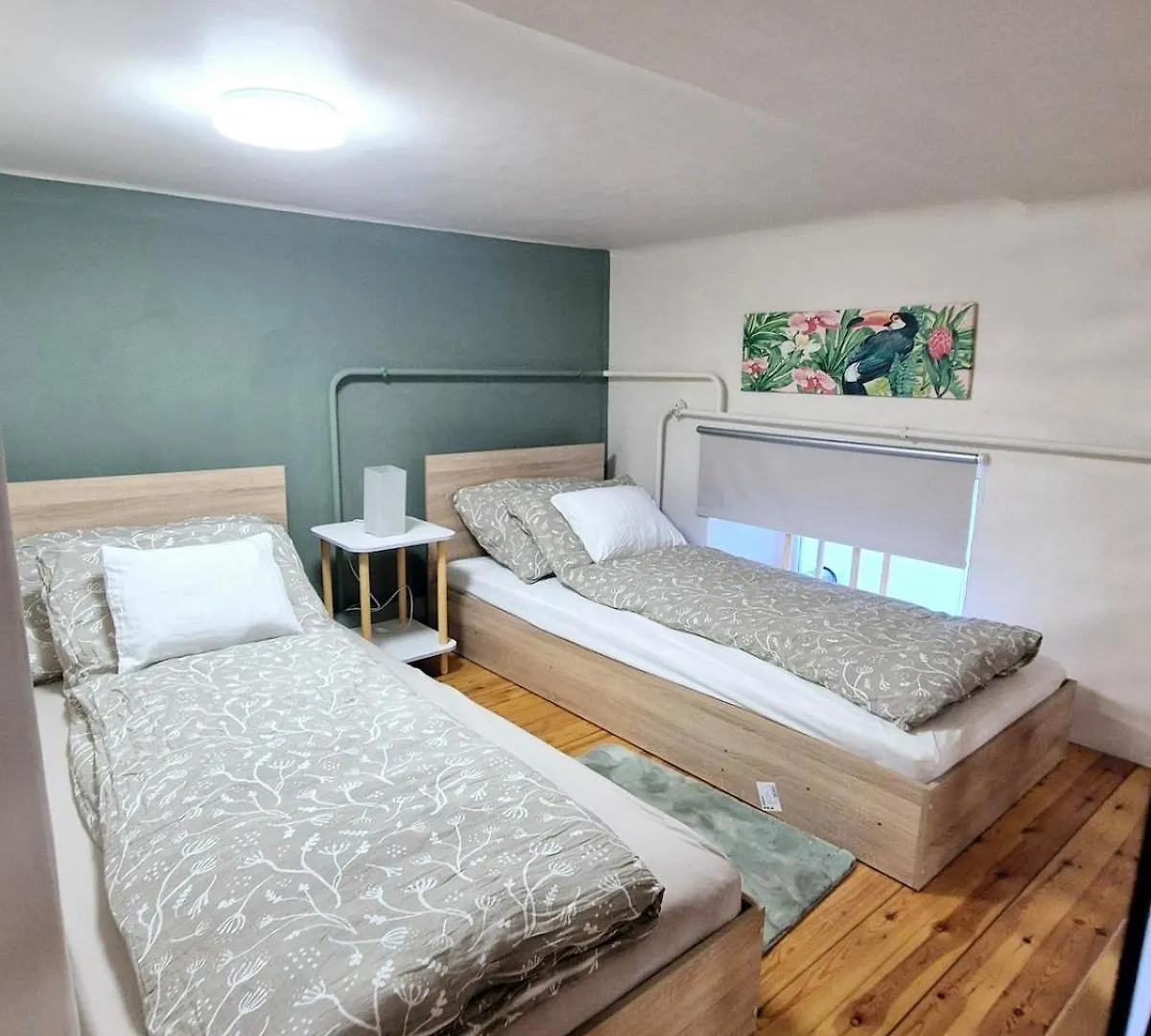 Calm and elegant apartment with AC in the downtown Βουδαπέστη 0*,